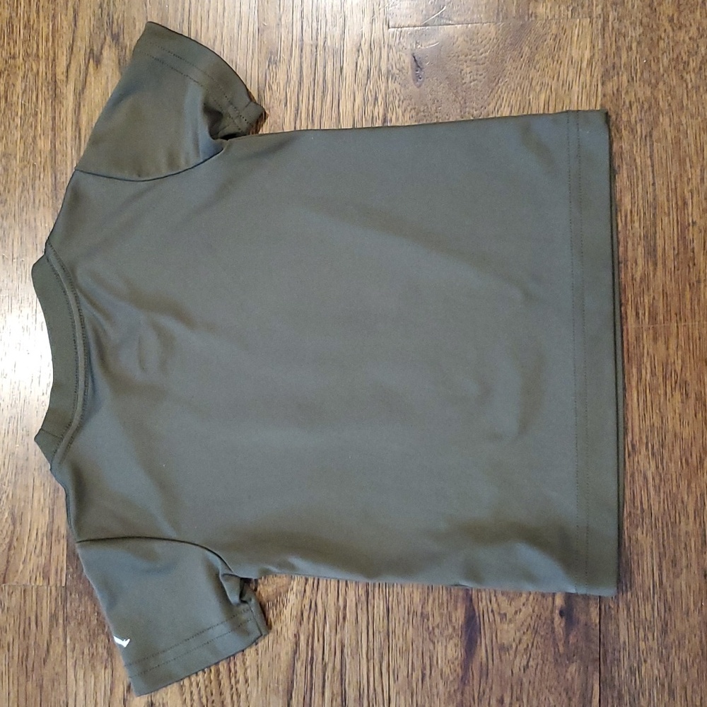 Kids unisex Jordan Dri-fit army green active shirt size 2T - Picture 4 of 6